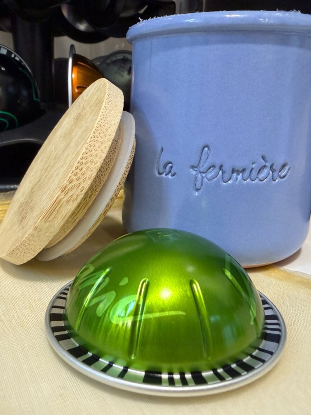 La Fermiere Jar Crock with Bamboo Lid Peru Espresso Pod Set with Organza bag